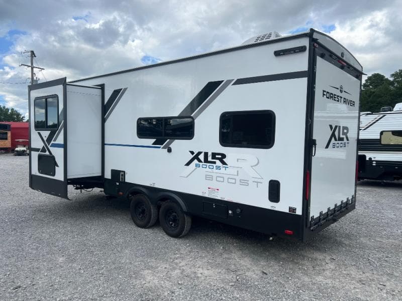 2025 Forest River 2025 Forest River Xlr Boost Toy Hauler - thumbnail 8