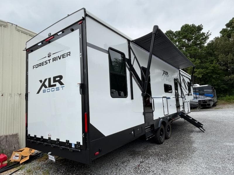 2026 Forest River 2026 Forest River Xlr Boost X Toy Hauler - thumbnail 6