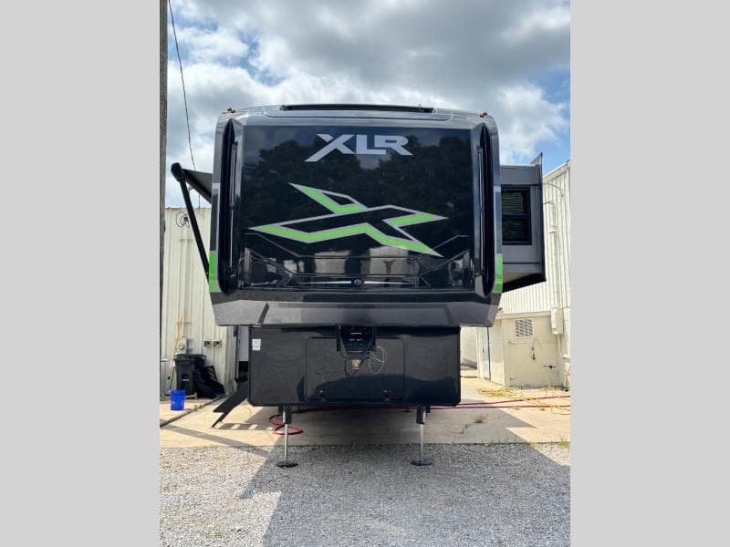 2026 Forest River 2026 Forest River Xlr Nitro Toy Hauler - thumbnail 10