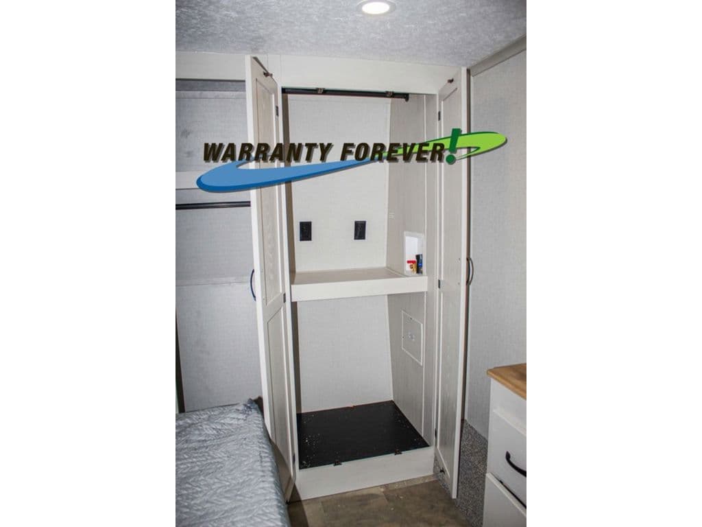 2025 Coachmen 2025 Coachmen Brookstone - thumbnail 42