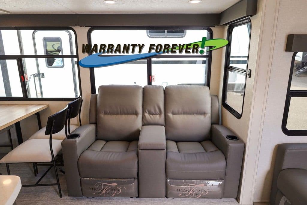 2026 Coachmen 2026 Coachmen Chaparral - thumbnail 18