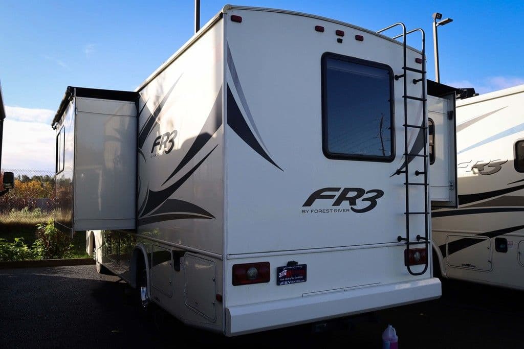2018 Forest River 2018 Forest River FR3 - thumbnail 5