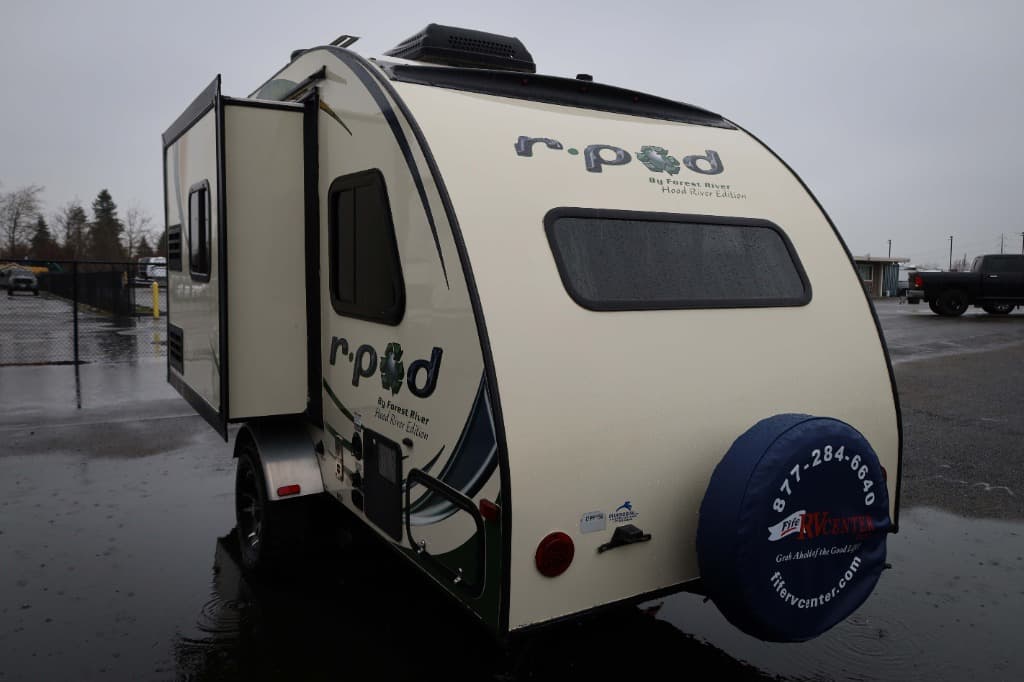2013 Forest River 2013 Forest River R-Pod - thumbnail 5