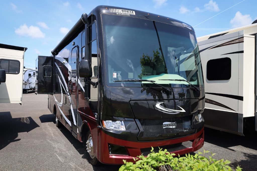 2022 Newmar 2022 Newmar Bay Star Sport - image 1
