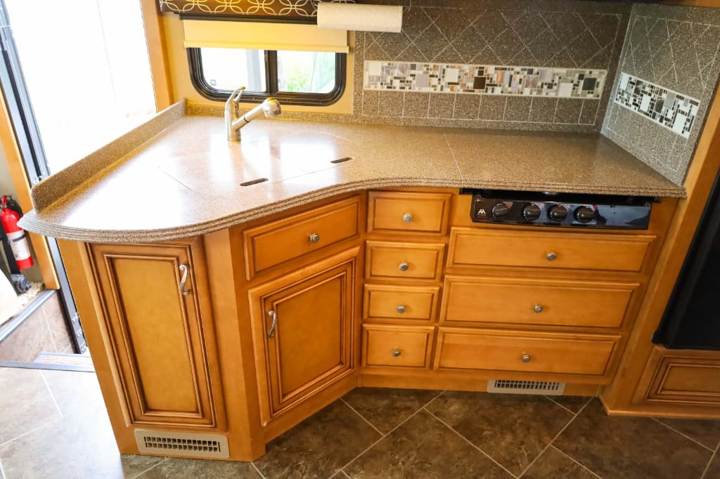 2014 Newmar 2014 Newmar Canyon Star - thumbnail 21