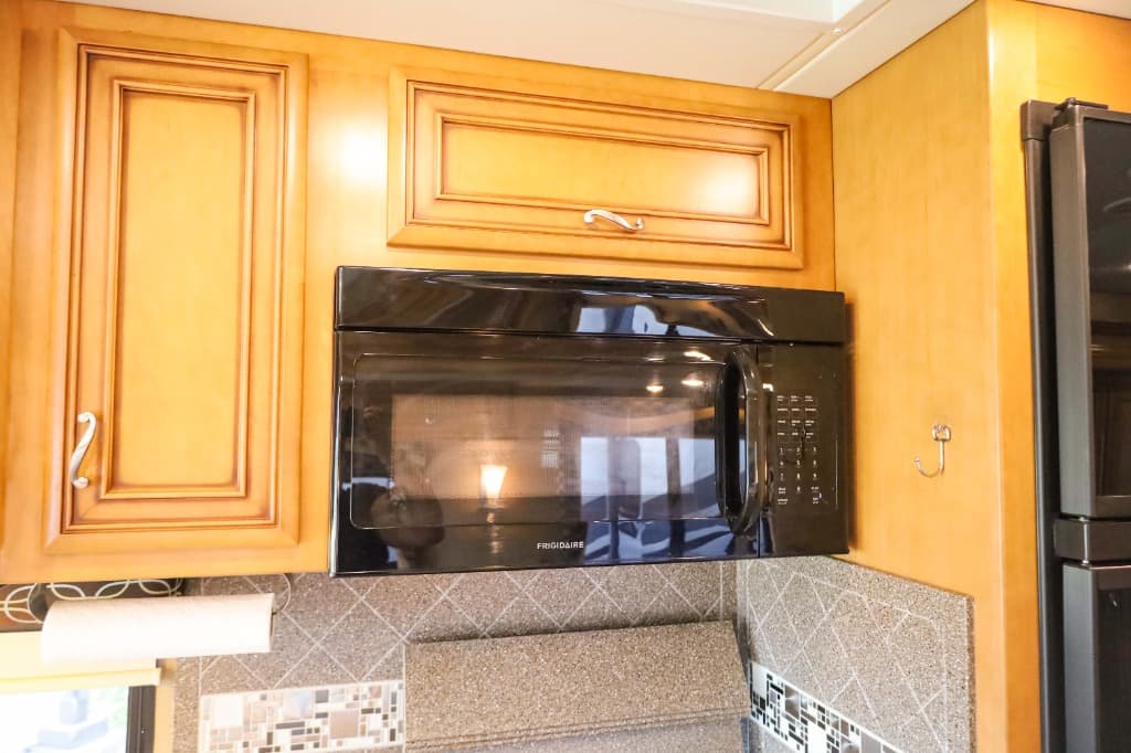 2014 Newmar 2014 Newmar Canyon Star - thumbnail 24