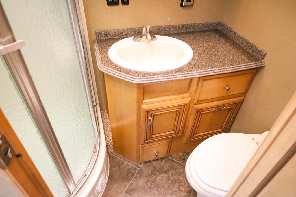 2014 Newmar 2014 Newmar Canyon Star - thumbnail 29