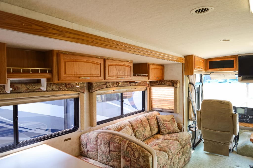 2000 Itasca 2000 Itasca Suncruiser - thumbnail 6