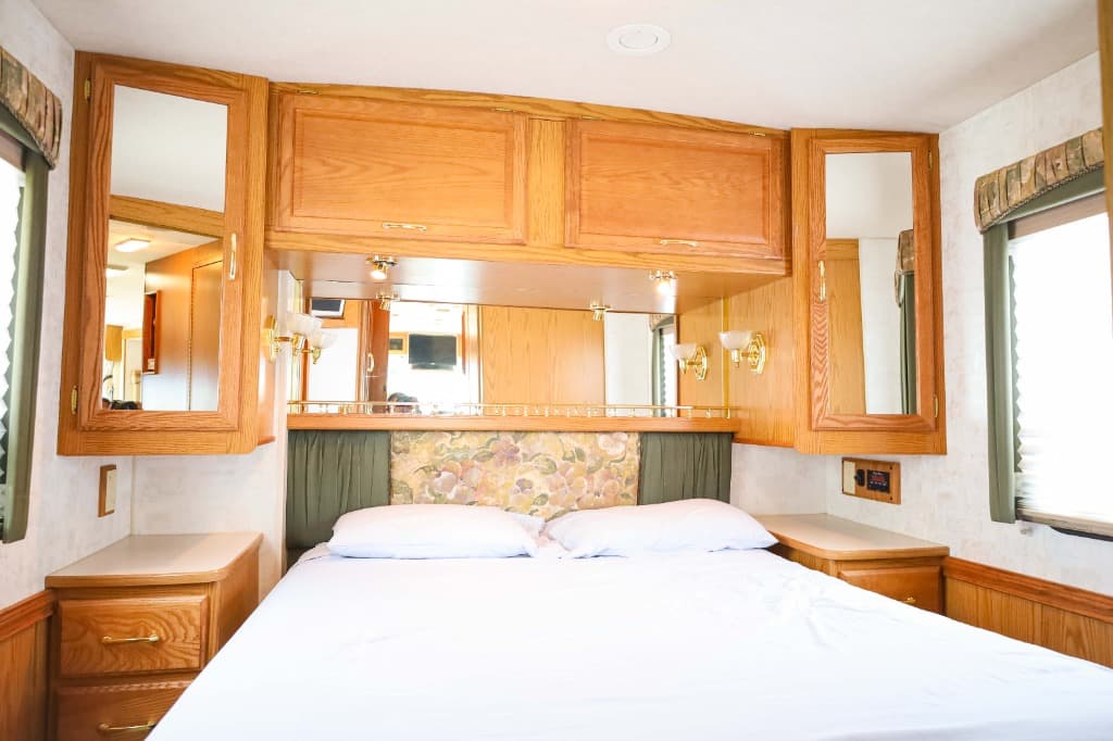 2000 Itasca 2000 Itasca Suncruiser - thumbnail 35