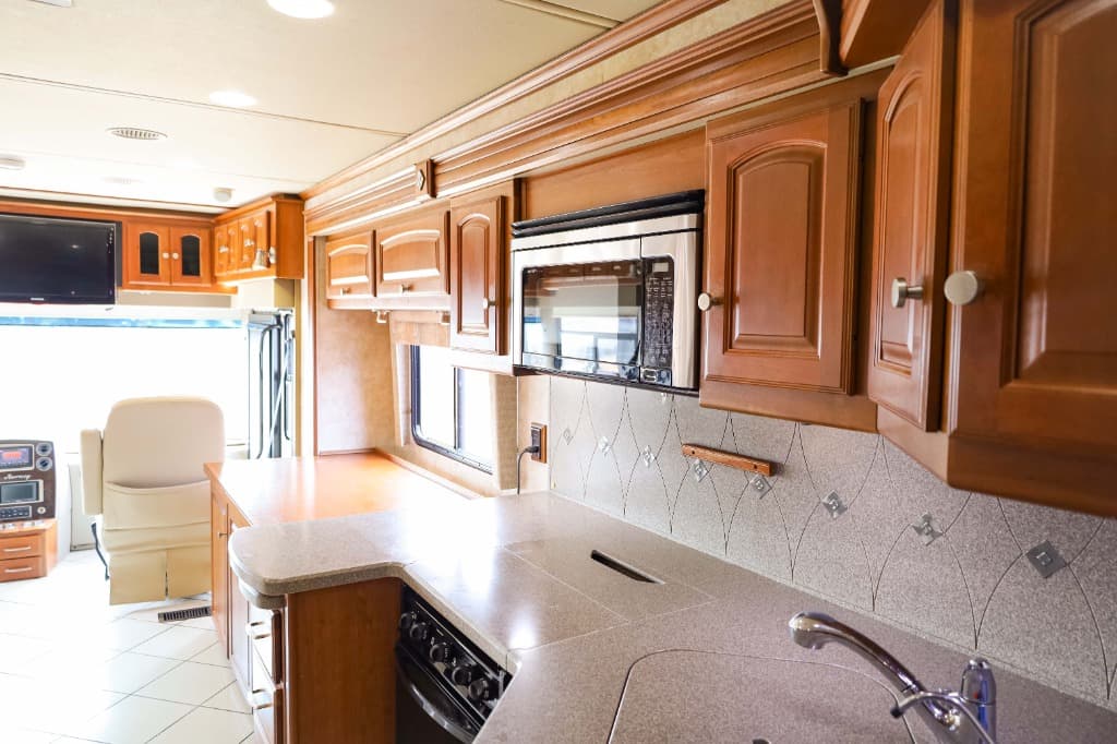 2012 Winnebago 2012 Winnebago Journey - thumbnail 7