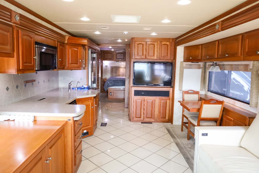 2012 Winnebago 2012 Winnebago Journey - thumbnail 8
