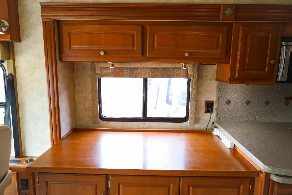 2012 Winnebago 2012 Winnebago Journey - thumbnail 18