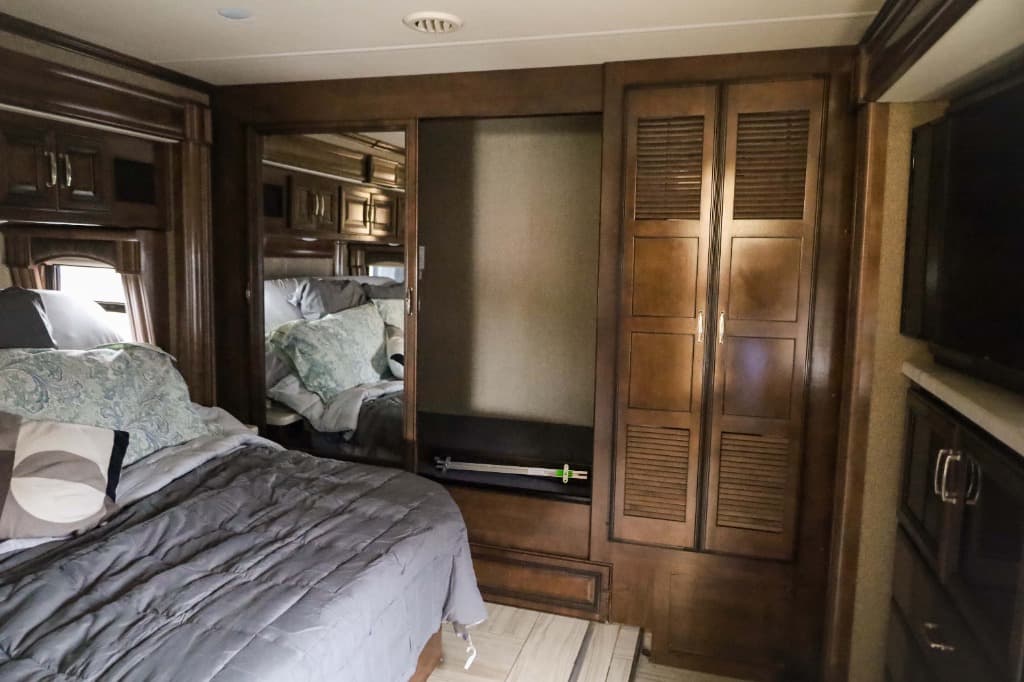 2020 Fleetwood 2020 Fleetwood Discovery - thumbnail 40