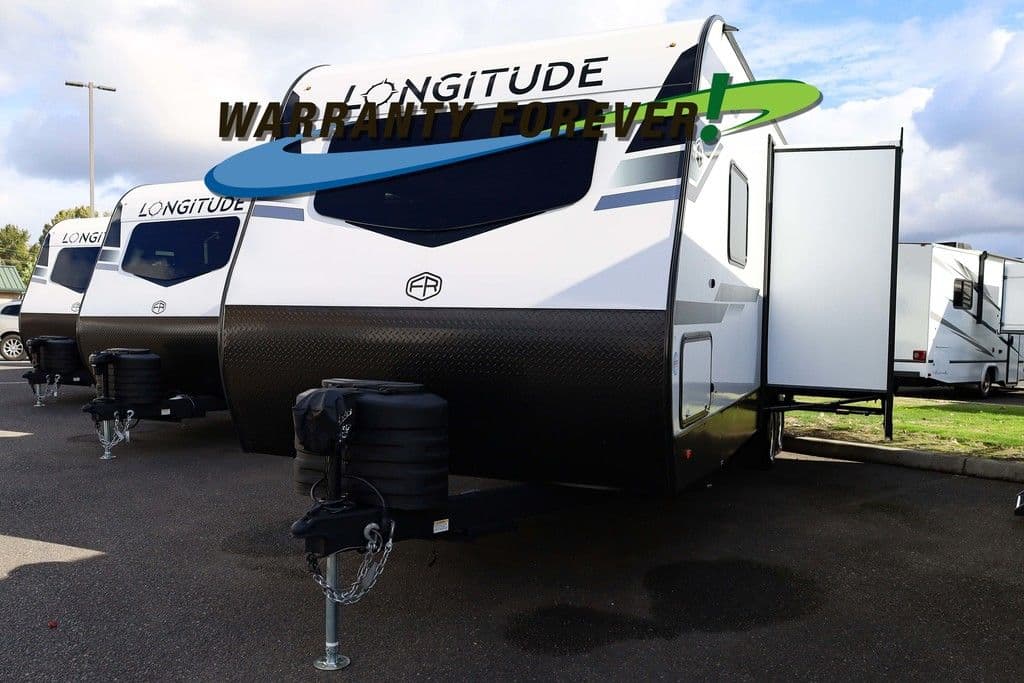 2026 East To West 2026 East To West Longitude - thumbnail 3