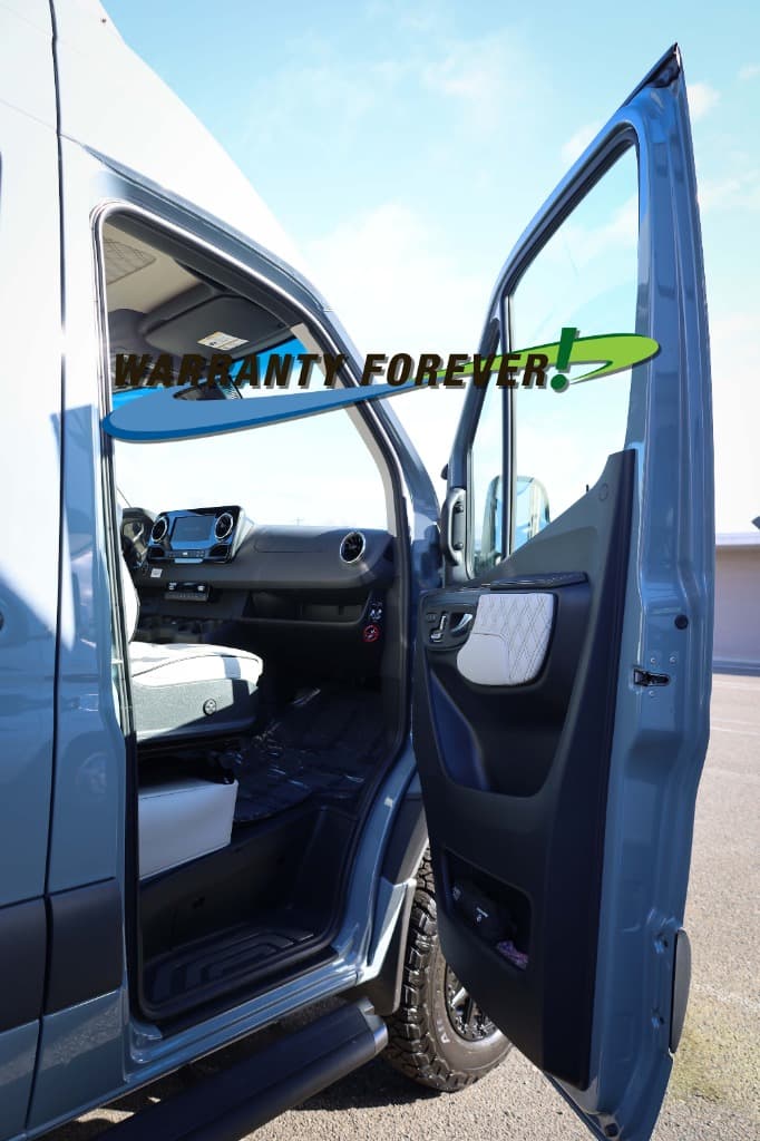 2026 OGV Luxury Coach 2026 OGV Luxury Coach V-Tour - thumbnail 9