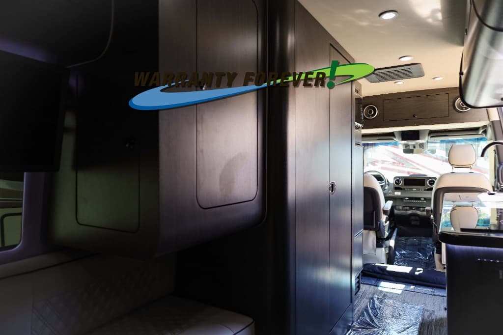 2026 OGV Luxury Coach 2026 OGV Luxury Coach V-Tour - thumbnail 12