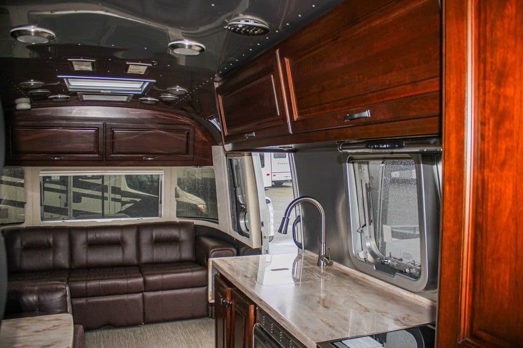 2016 Airstream 2016 Airstream Classic - thumbnail 11
