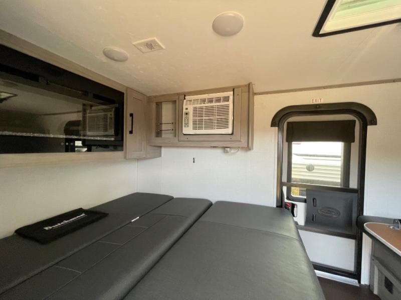 2024 Dutchmen 2024 Dutchmen Coleman - thumbnail 8