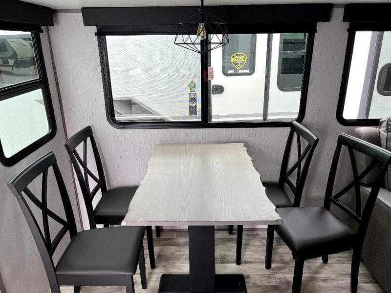 2023 Dutchmen 2023 Dutchmen Kodiak Ultimate - thumbnail 21