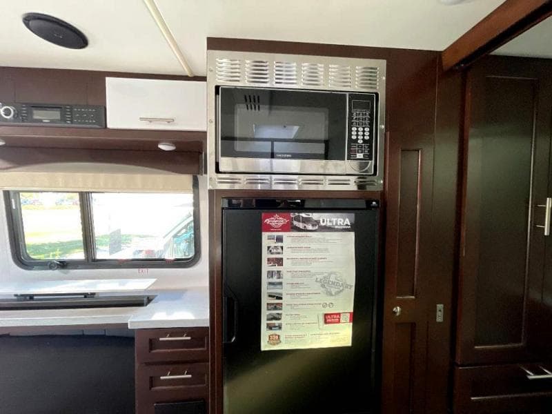 2023 Regency RV 2023 Regency RV Ultra Brougham - thumbnail 14