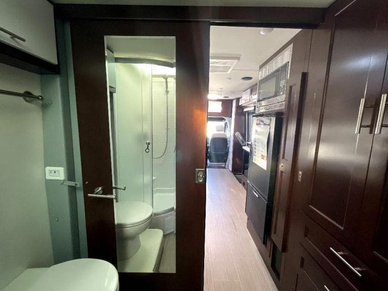 2023 Regency RV 2023 Regency RV Ultra Brougham - thumbnail 26