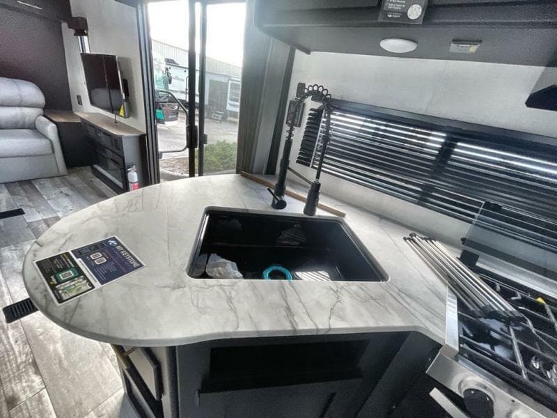 2023 Springdale 2023 Springdale 38FL - thumbnail 19