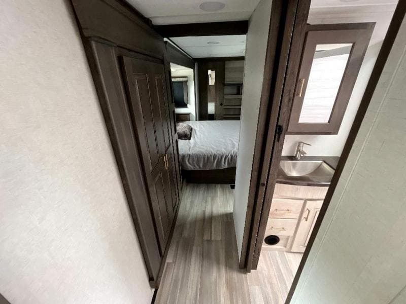 2022 Alliance RV 2022 Alliance RV Paradigm - thumbnail 27