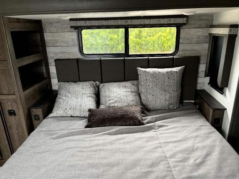 2022 Alliance RV 2022 Alliance RV Paradigm - thumbnail 33