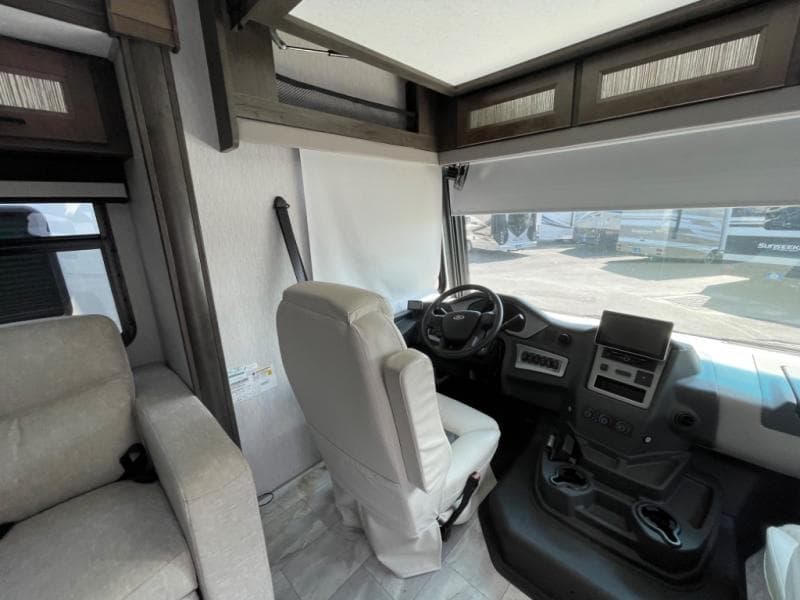 2023 Coachmen 2023 Coachmen Mirada - thumbnail 14