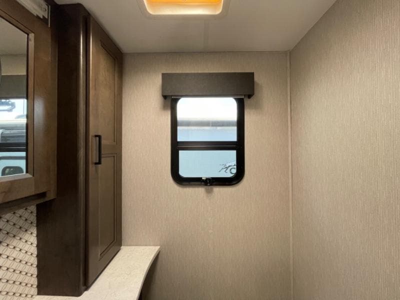 2023 Coachmen 2023 Coachmen Mirada - thumbnail 27