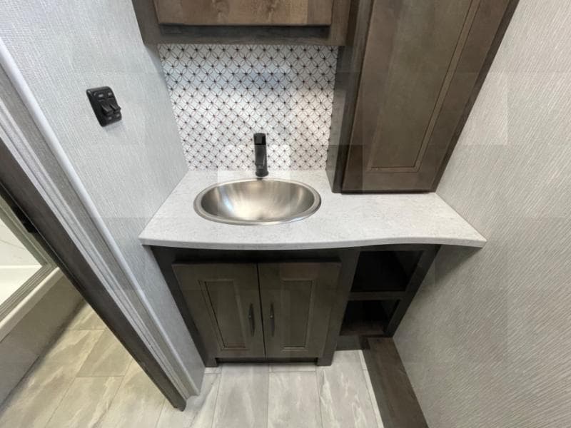 2023 Coachmen 2023 Coachmen Mirada - thumbnail 29