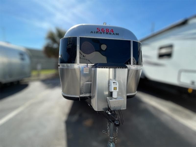 2019 Airstream Classic 33RB