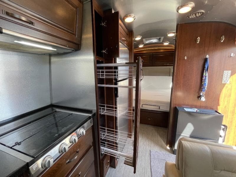 2019 Airstream 2019 Airstream Classic - thumbnail 15