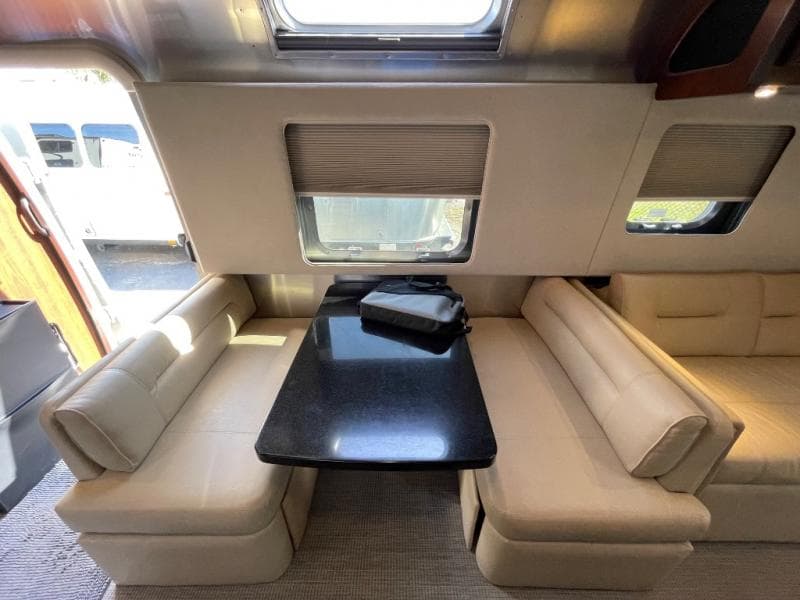 2019 Airstream 2019 Airstream Classic - thumbnail 16