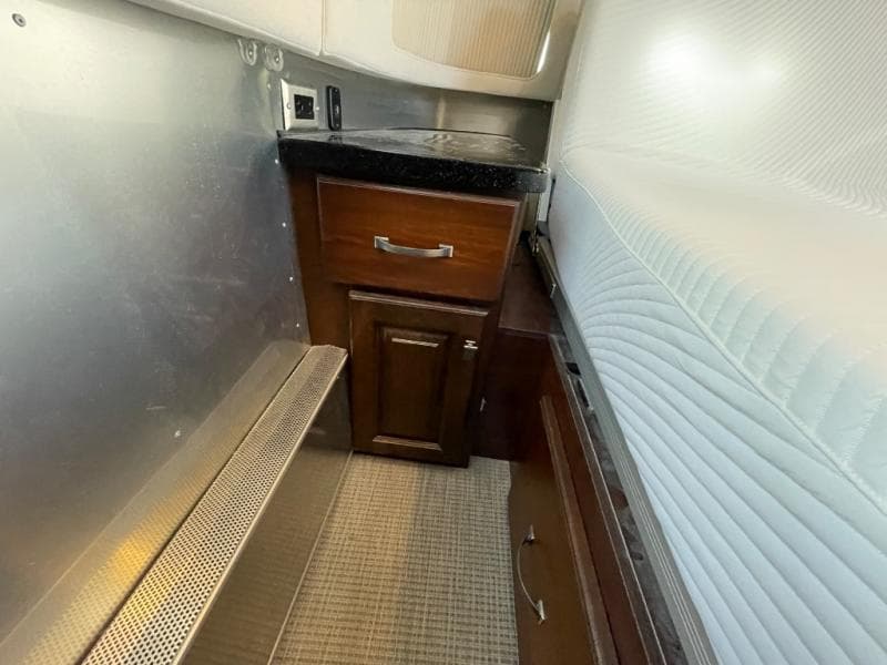 2019 Airstream 2019 Airstream Classic - thumbnail 22