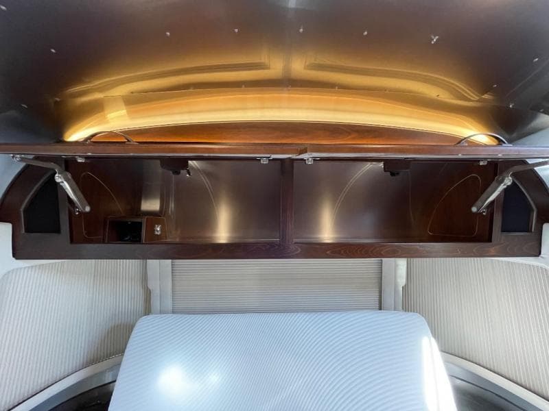 2019 Airstream 2019 Airstream Classic - thumbnail 26