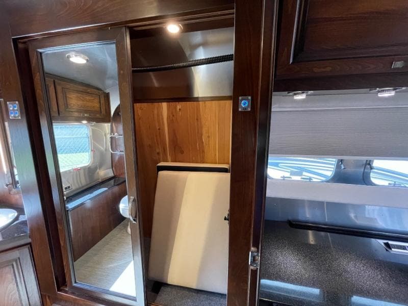 2019 Airstream 2019 Airstream Classic - thumbnail 30