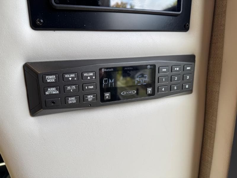 2020 Thor Motor Coach 2020 Thor Motor Coach Tiburon - thumbnail 24