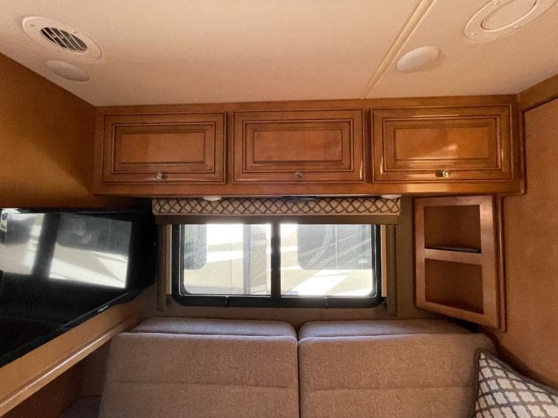 2018 Thor Motor Coach 2018 Thor Motor Coach Citation - thumbnail 11