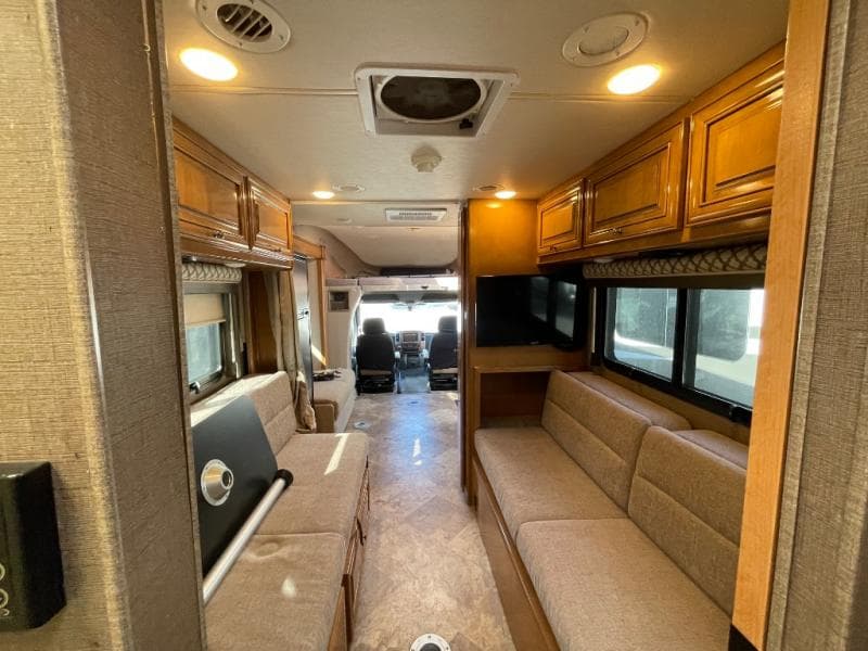 2018 Thor Motor Coach 2018 Thor Motor Coach Citation - thumbnail 35