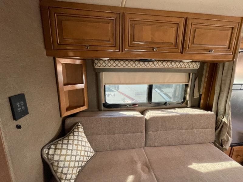 2018 Thor Motor Coach 2018 Thor Motor Coach Citation - thumbnail 9