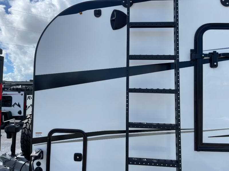 2023 Encore RV 2023 Encore RV ROG - thumbnail 7