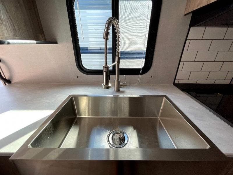 2023 Gulf Stream 2023 Gulf Stream Conquest - thumbnail 14