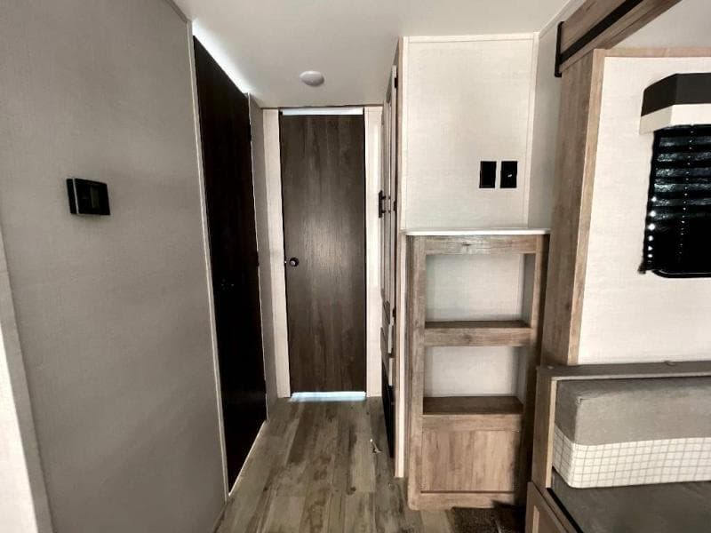 2023 Gulf Stream 2023 Gulf Stream Conquest - thumbnail 17