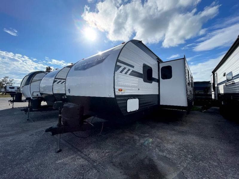 2023 Gulf Stream 2023 Gulf Stream Conquest - thumbnail 4