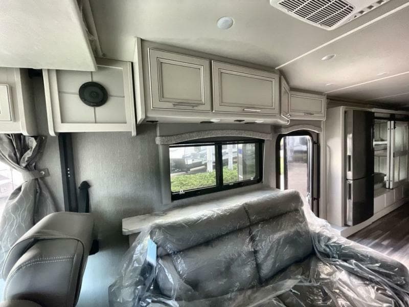 2023 Fleetwood RV 2023 Fleetwood RV PACE ARROW - thumbnail 17