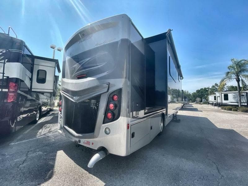 2023 Fleetwood RV 2023 Fleetwood RV PACE ARROW - thumbnail 8