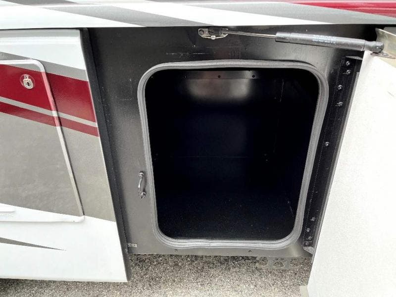 2023 Fleetwood RV 2023 Fleetwood RV Bounder - thumbnail 20