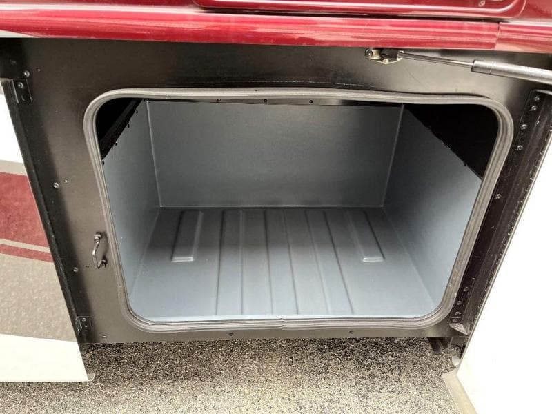 2023 Fleetwood RV 2023 Fleetwood RV Bounder - thumbnail 21