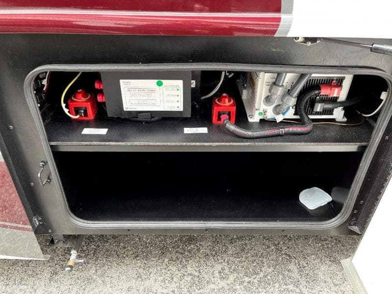 2023 Fleetwood RV 2023 Fleetwood RV Bounder - thumbnail 22